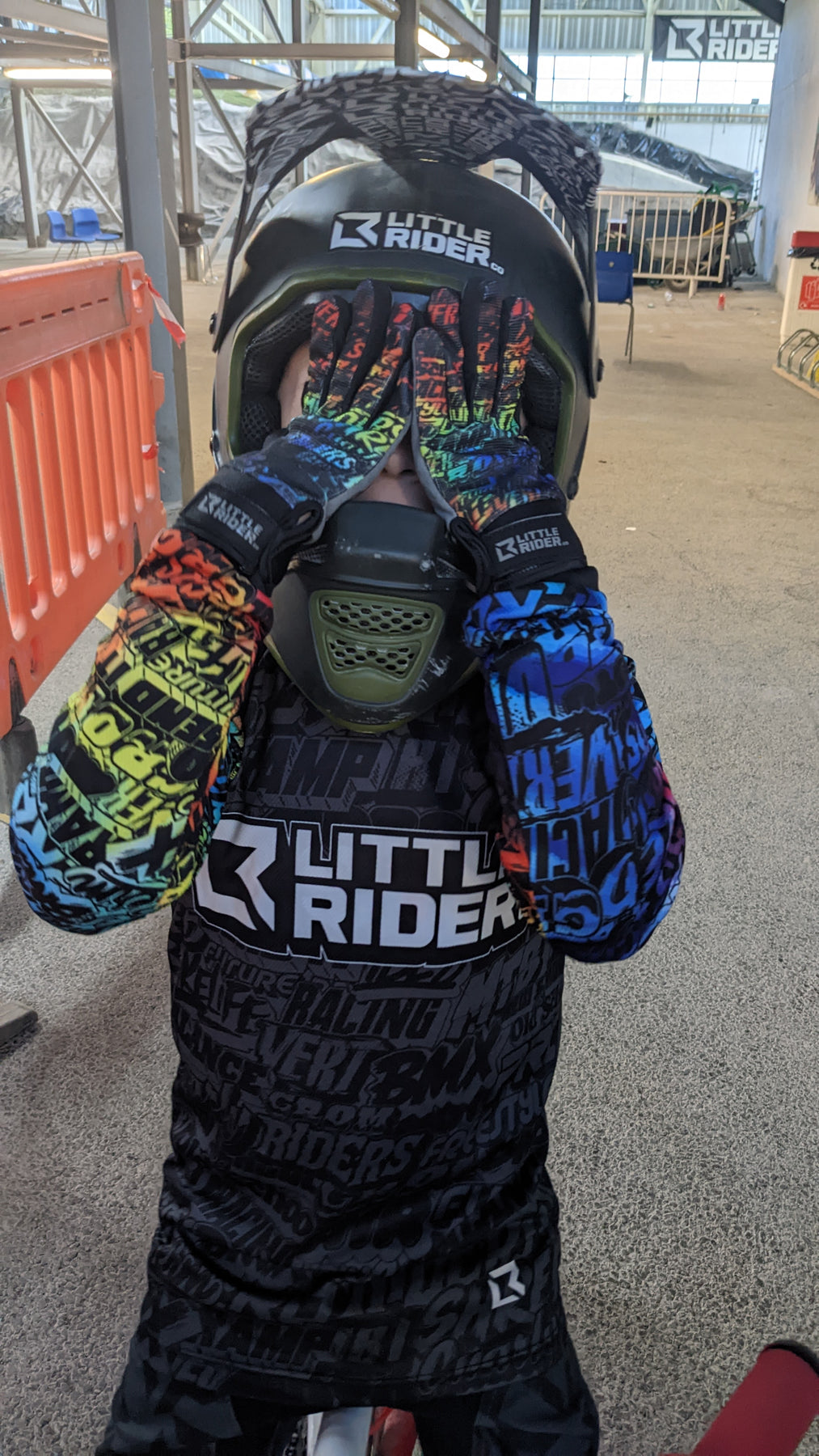 Little Rider Co - Tech Kids bike gloves – Little Rider LLC